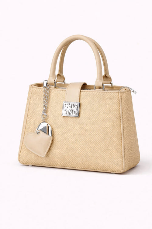 Cartera Chic Elegance